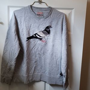 Staple grey sweatshirt with pigeon design